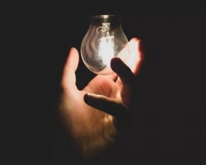 成功的《业务跟踪系统》是：得到持续的订单和转介绍